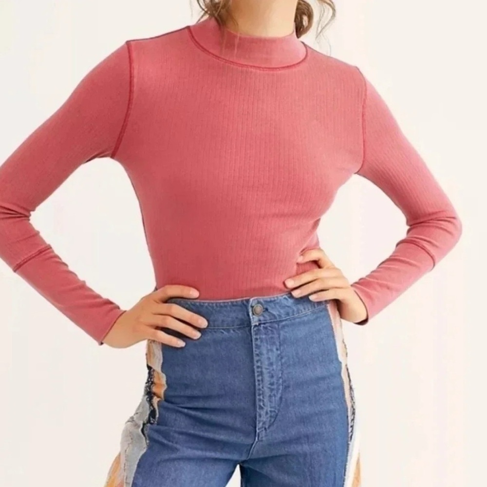 ❤️ 3/3Free People Intimately Pink Mock Neck Long Sleeves Ribbed Blouse Top Large